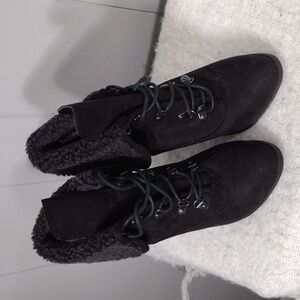 Women's Kardashian Kollection Aspen Boots size 9M